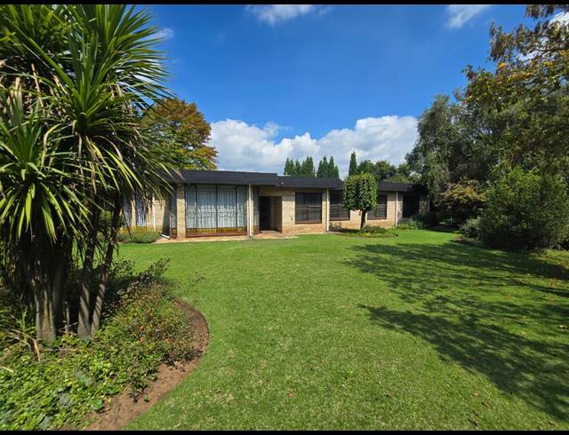 4 BEDROOM HOUSE FOR SALE IN THREE RIVERS EAST